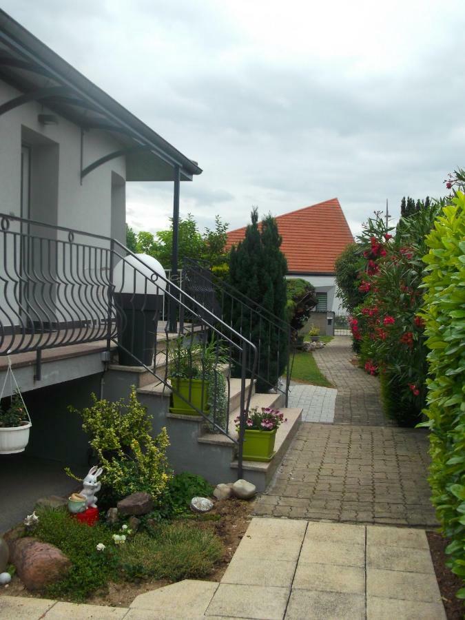 Eguisheim Village Prefere Des Francais Grand Studio Buitenkant foto